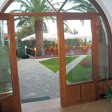 Filoxenia Hotel 2*