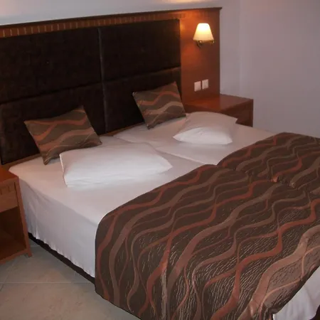 Filoxenia أُرانّوبولي